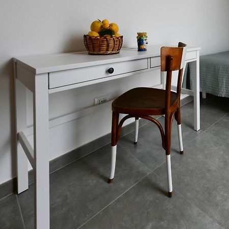 Inkantu B&B Terrasini Ruang foto